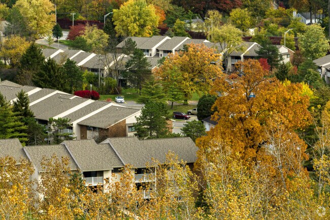 Charming vista of Wildwood Park Apartments in Fort Wayne.