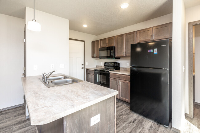 2BR, 1.5BA - Kitchen