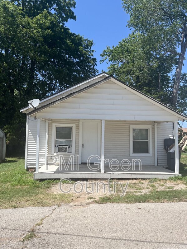 219 N Bristow Ave, Coweta, OK 74429