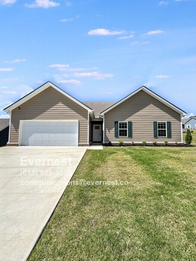 1037 Echo Rdg Rd, Columbia, TN 38401