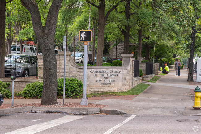 Advent Episcopal School is in downtown Birmingham Alabama.