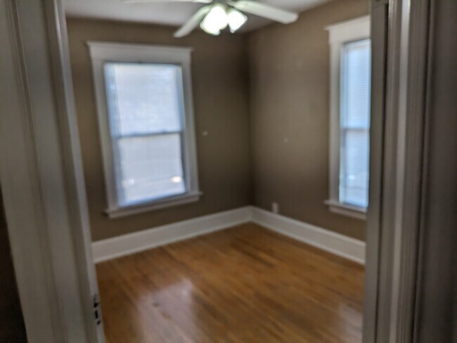 626 4th St SE unit 2 - Upper, Willmar, MN 56201 - photo 4