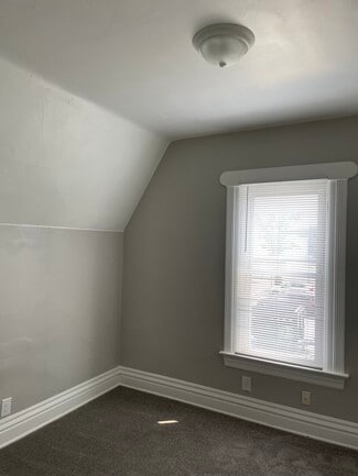 114 W Taber St, Fort Wayne, IN 46807