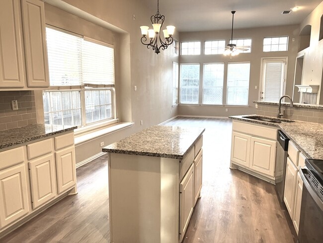 2421 Mallard Dr, Little Elm, TX 75068 - photo 3