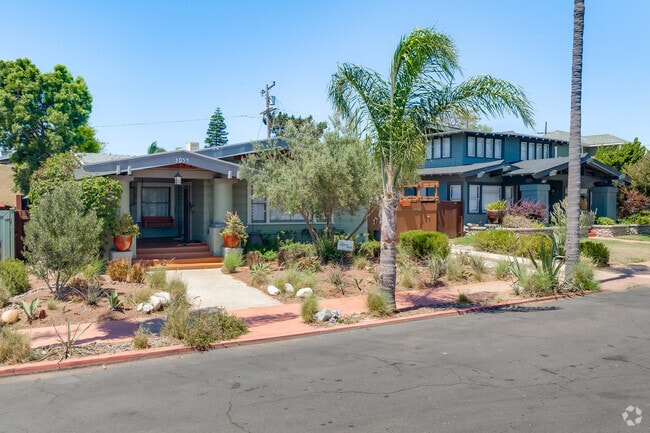 Craftstman style homes add charm with large entryways in Burlingame.