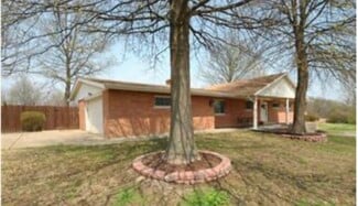 302 Coronation Dr, O'Fallon, MO 63366