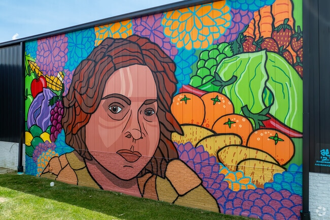 Mid-Ohio Market offers an innovative experience with fresh meals and goods in free services.