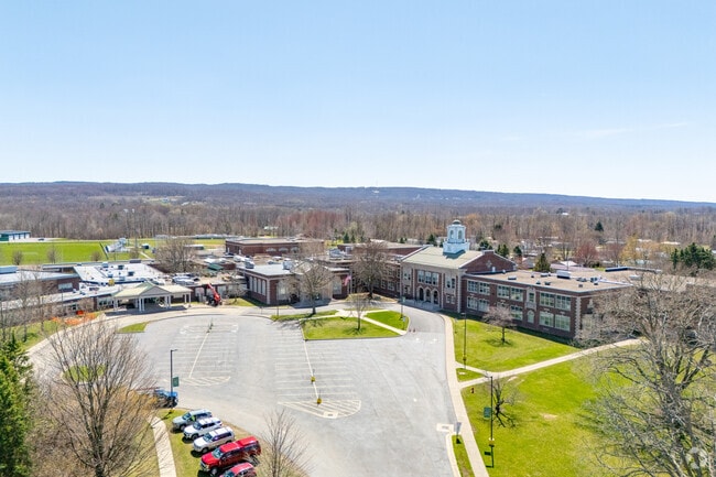 Brocton Elementary School has a student teacher ratio of 9 to 1.