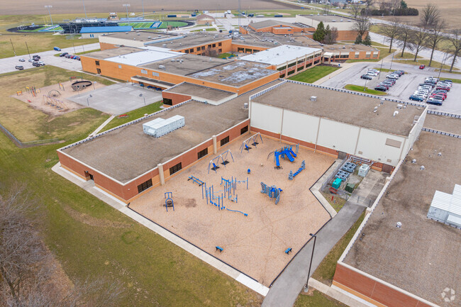 Woodlan Elementary School has 573 students.