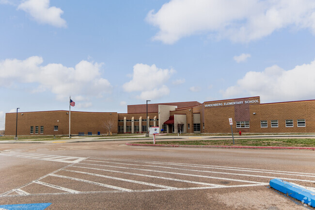 Vandenberg Elementary School offers excellent education to students in Rapid Valley.