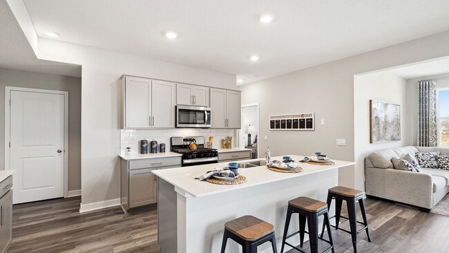 8198 Marquette Ave NE, Otsego, MN 55330 - photo 2