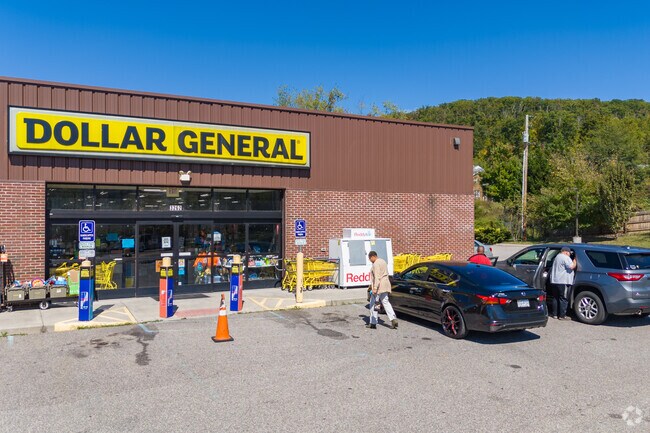 Dollar General in Belview provides a convenient option for last-minute shopping needs.