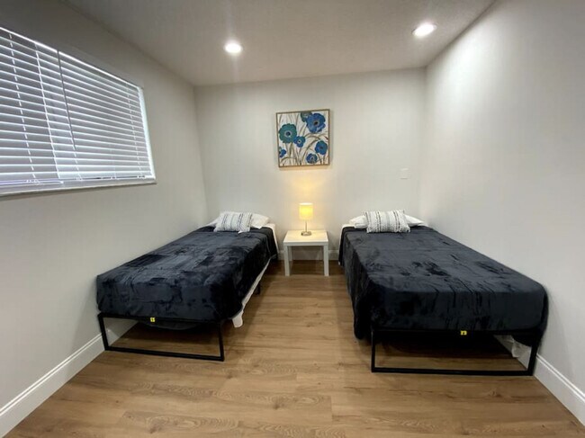 470 SW 7th St unit ID1056518P, Miami, FL 33130 - photo 6