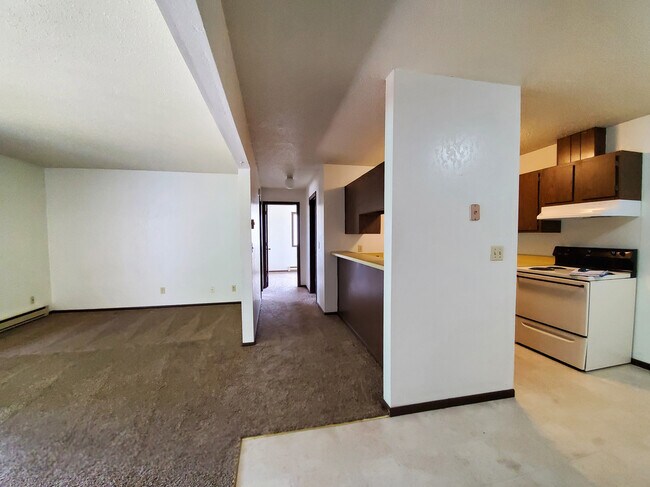 LINDERHOF PARK APARTMENTS, New Ulm, MN 56073 - photo 4