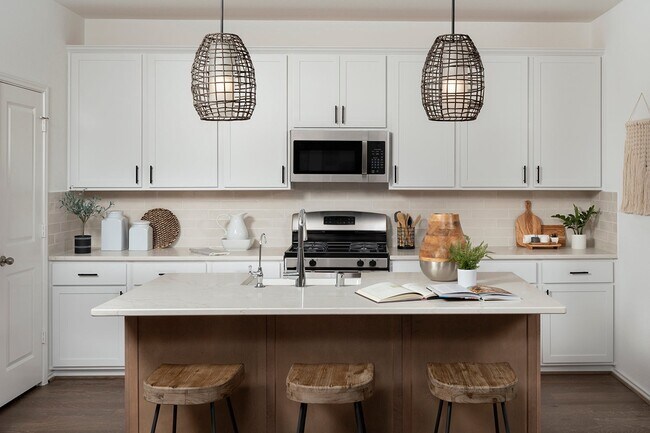 1868 Bighorn Trail, New Braunfels, TX 78132 - photo 2