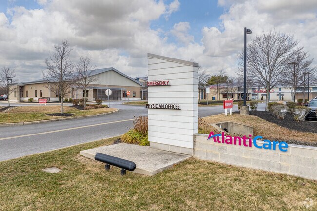 Residents of Hammonton enjoy the close proximity to AtlantiCare Hospital and workforce.