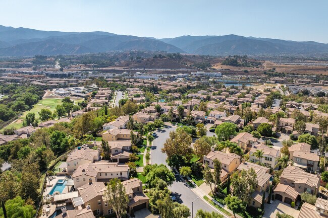 Residents of Dos Lagos enjoy the quiet residential streets with proximity to retail and dining.