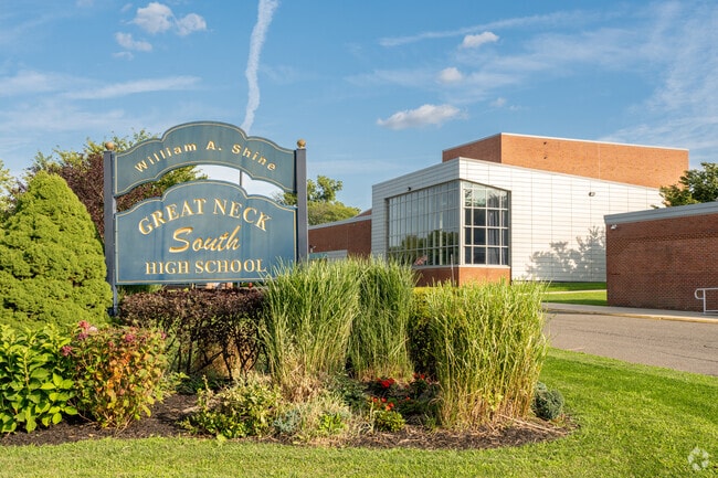 Great Neck South High School is one of the top high schools in Great Neck.