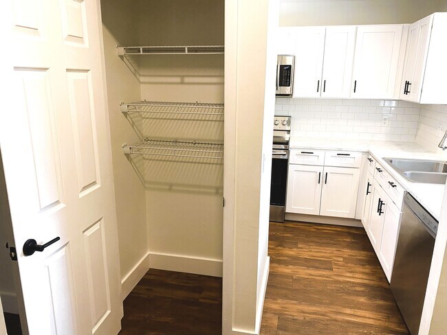 9345 Green Meadows Way, Palm Beach Gardens, FL 33418 - photo 4