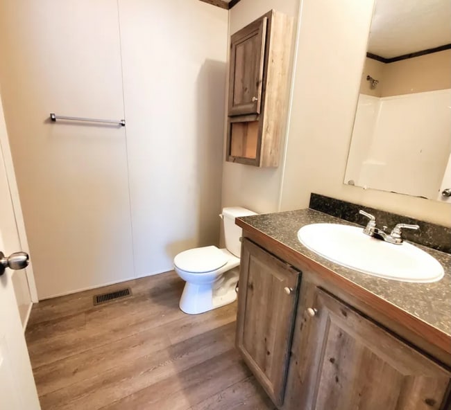 9482 Lighthouse Dr, Fair Haven, MI 48023 - photo 7