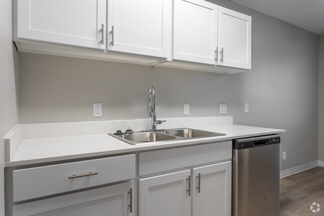 2121 Multnomah, Portland, OR 97219 - photo 4