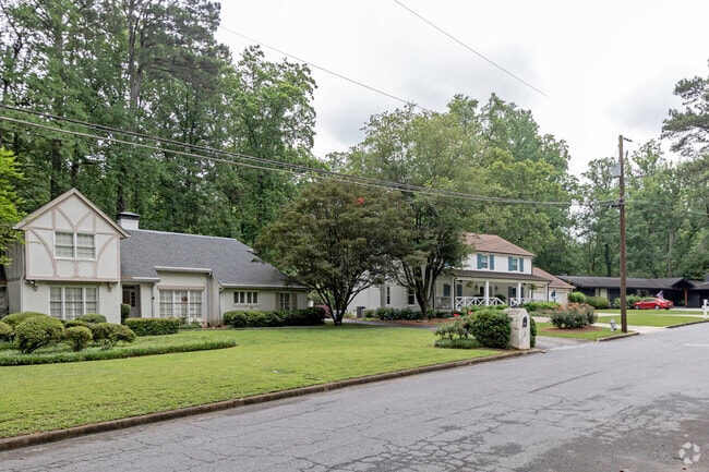 The Riverside community is made up of beautiful homes on well manicured streets.