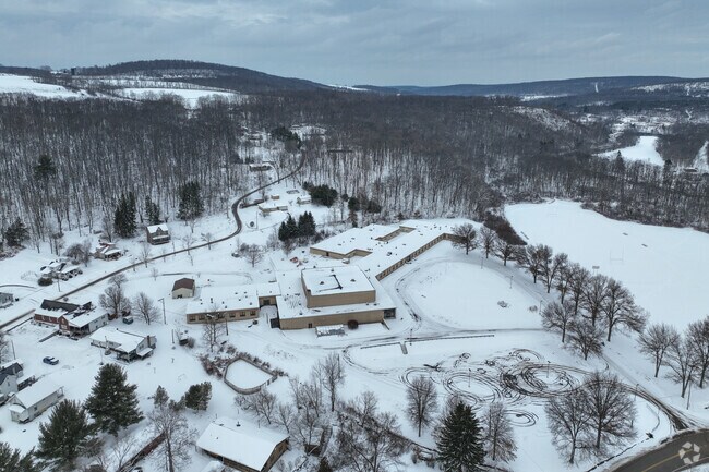 North Star East Middle School serves grades 5-8.