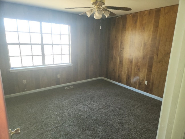 1141 15th Way SW, Birmingham, AL 35211 - photo 6