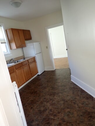 12 Grove Ave Unit 4, Glens Falls, NY 12801