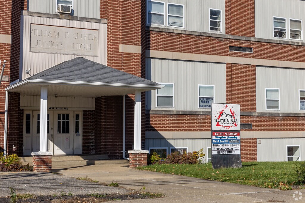 Shenango Valley Faith Academy provides education in the neighborhood of 
Sharpsville.