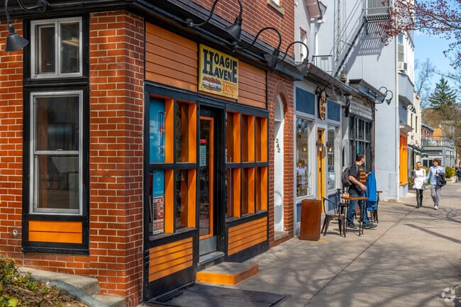 Hoagie House in Downtown Princeton NJ is a great place to grab a bite to eat.