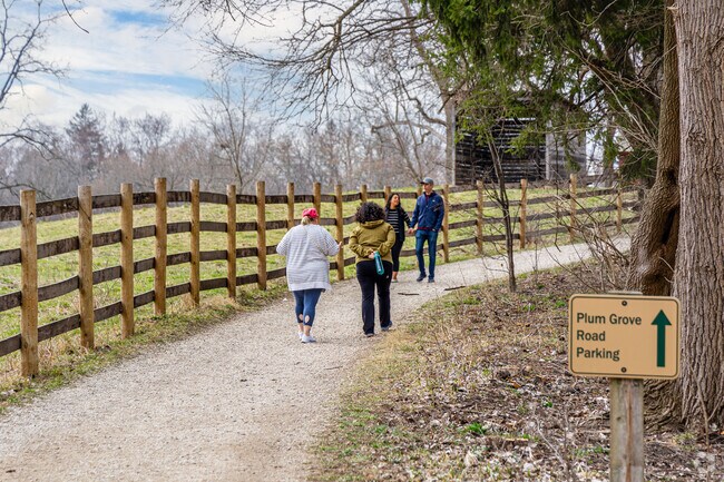 Olde Schaumburg visitors and residents can explore the trails in various parks and green spaces.