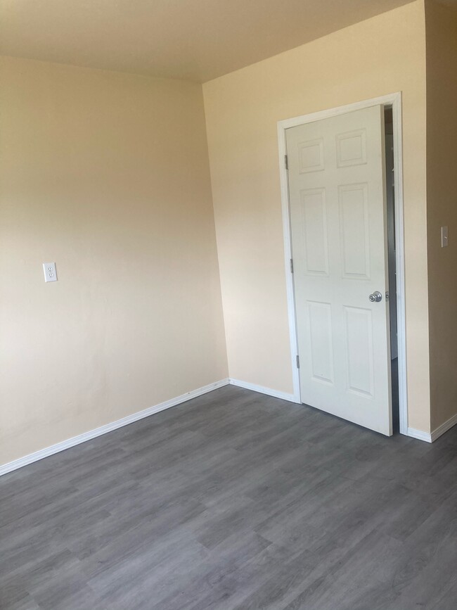 1401 Hite Blvd, Enid, OK 73703 - photo 7