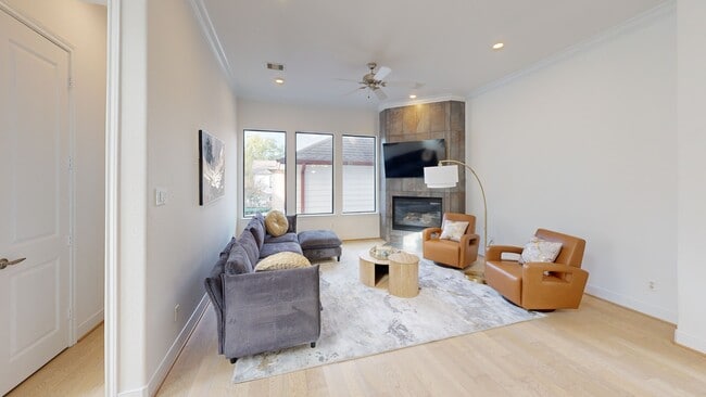 5223 Eigel St, Houston, TX 77007 - photo 2