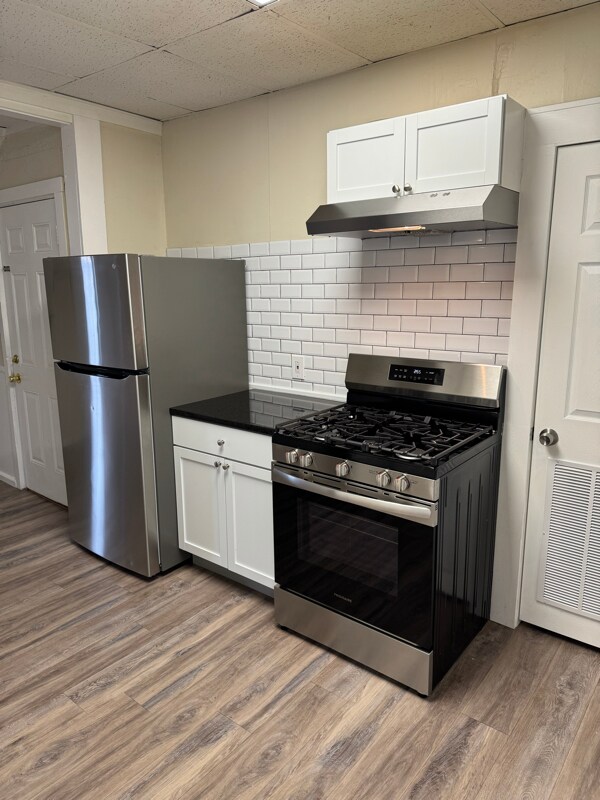 341 Lakeview Ave unit 5, Lowell, MA 01850 - photo 3