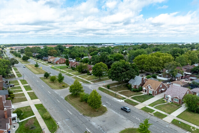Sidewalks make Sherwood’s neighborhood streets walkable.