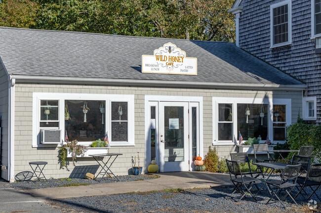 Wild Honey Cafe in the Booth/Handy Four Corners neighborhood has coffee and bakery delights.