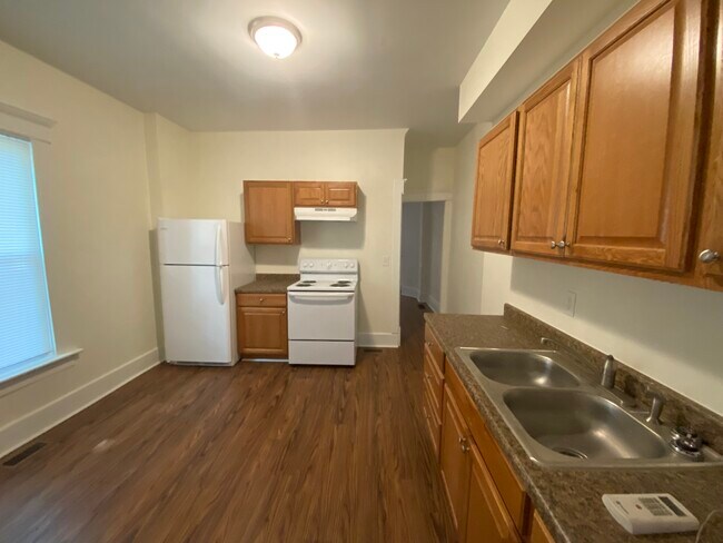 82 Dana Ave, Columbus, OH 43222 - photo 5