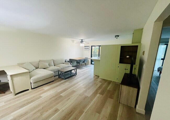 7838 Cowles Mountain Ct unit C19, San Diego, CA 92119 - photo 2