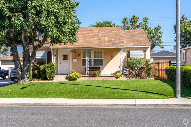 Craftsman bungalow homes are common across residential blocks in Ganesha.