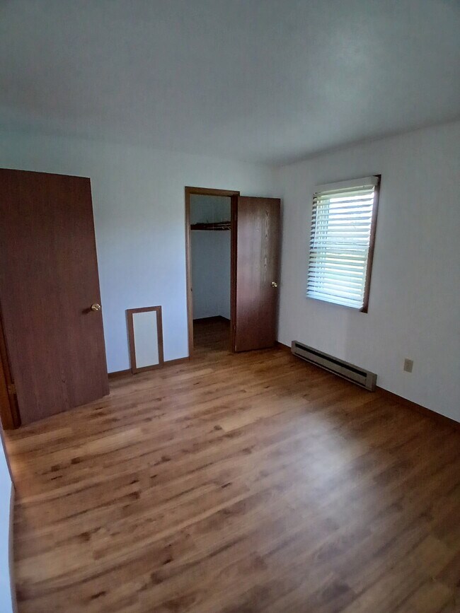 1323 Spring Village Dr unit 4, Ontario, OH 44906 - photo 4