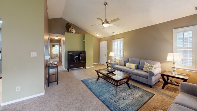 1023 Winged Foot Ct unit A, Chesapeake, VA 23320 - photo 2