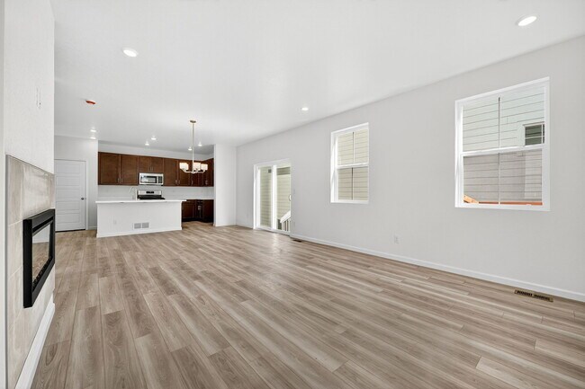 3314 N Catawba Way, Aurora, CO 80019 - photo 4