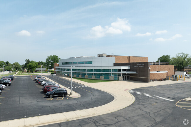 Algonquin Middle School serves students from grades 6-8.