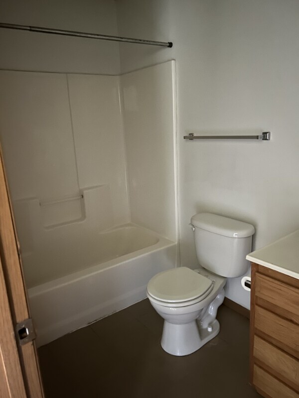 158 Mykayla Ln unit 3, Harrisville, WV 26362 - photo 4