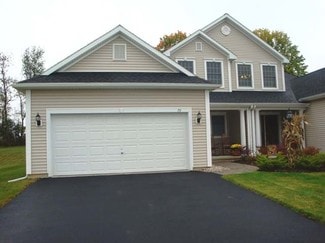 73 Rockrose Dr, East Greenbush, NY 12061