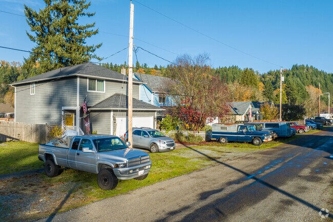 Some parts of Orting feature older homes representing the town's history.