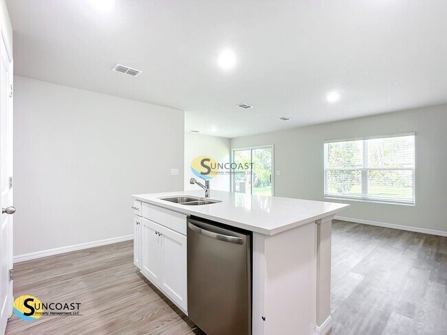 19 Wood Amber Ln unit B, Palm Coast, FL 32164 - photo 5