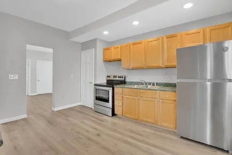 528 Broadway St unit 1, Chicopee, MA 01020 - photo 4