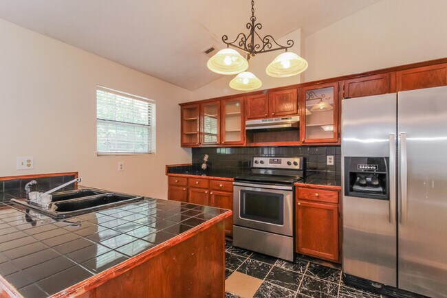 2172 Sara Ashley Way, Lithonia, GA 30058 - photo 6